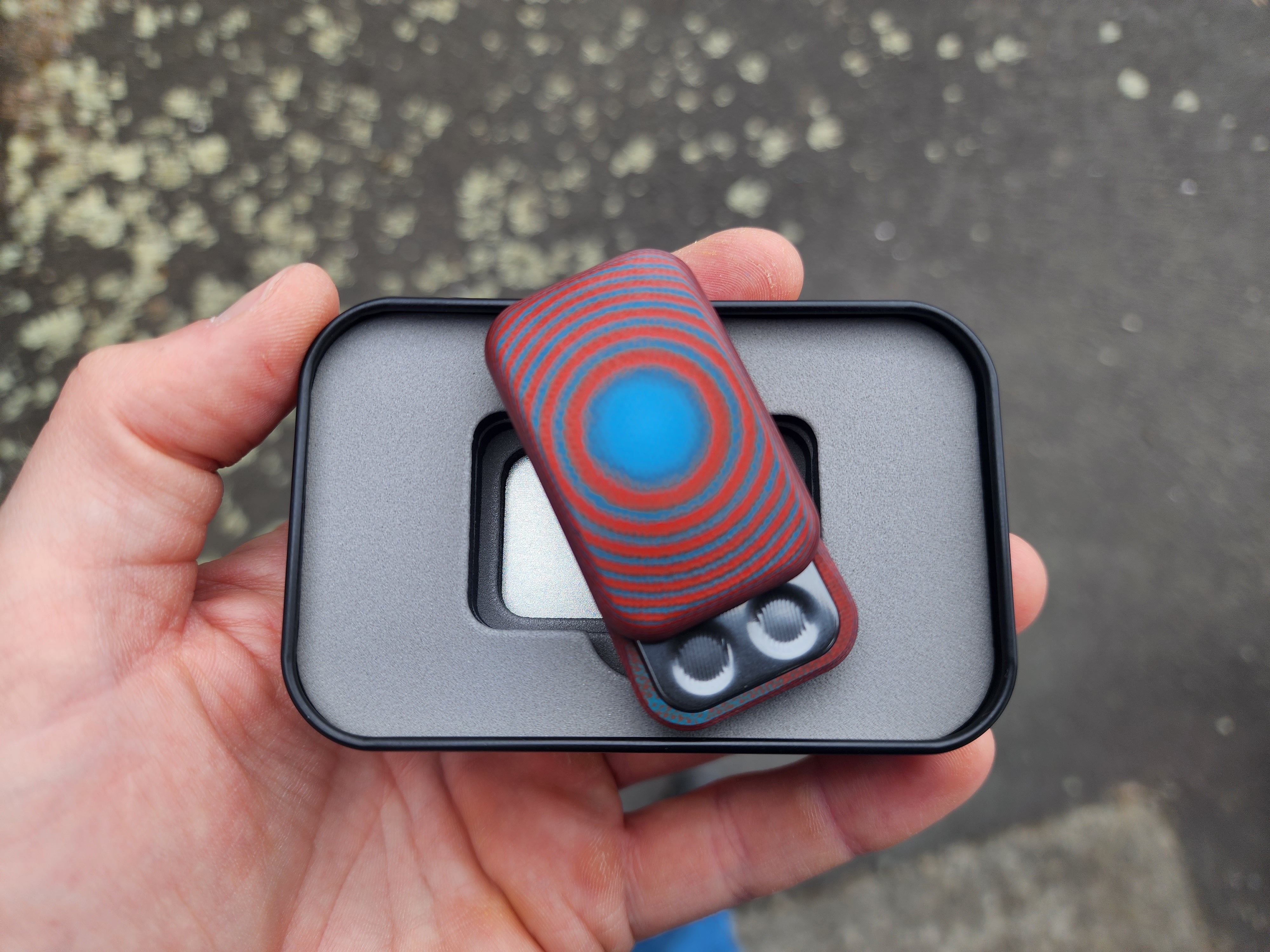 Pebble™ 3-Click (G10 Layered "#A3") with Zirconium Plates