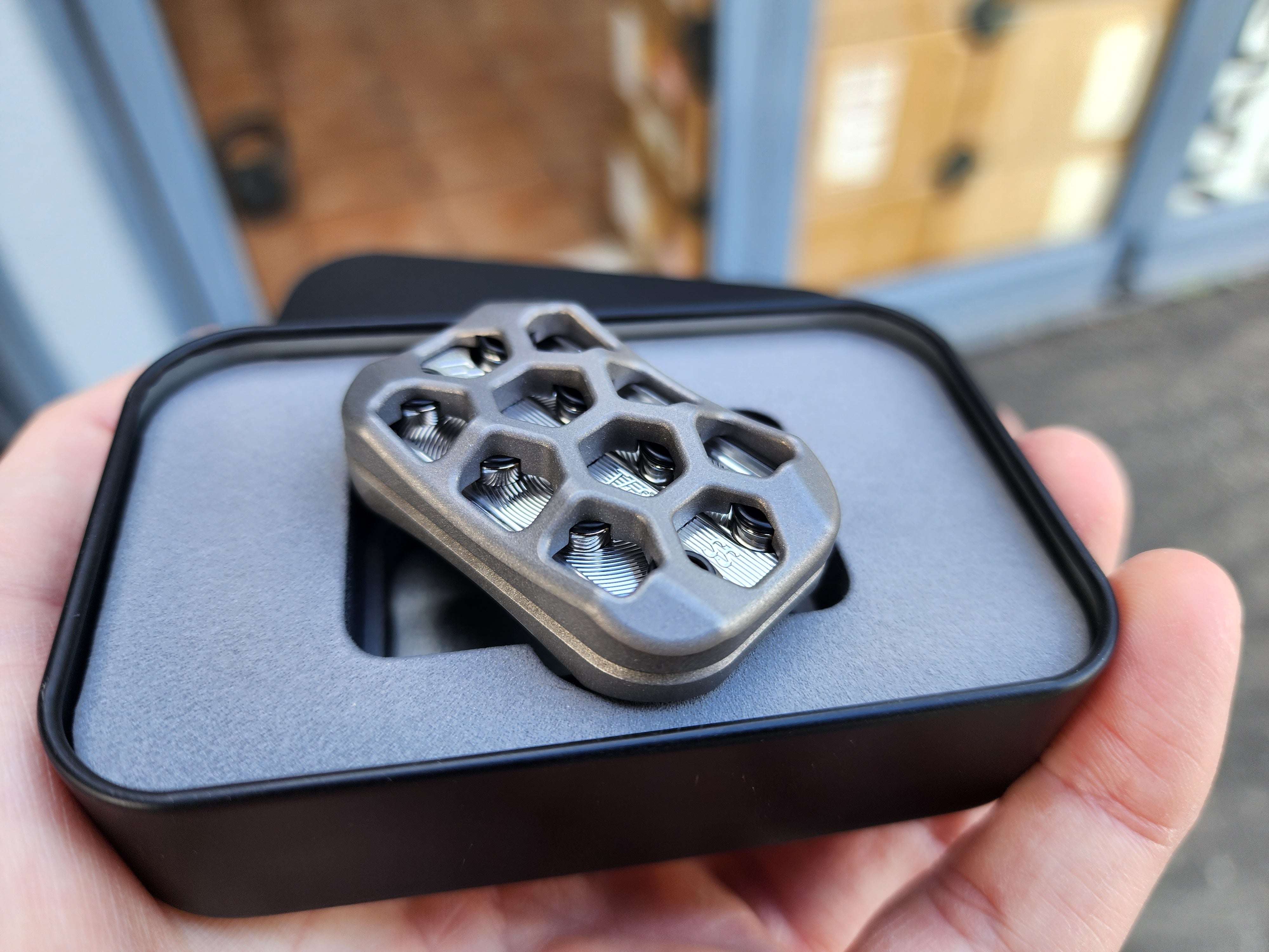 Titanium Slider SA187 - Hex 3-Click