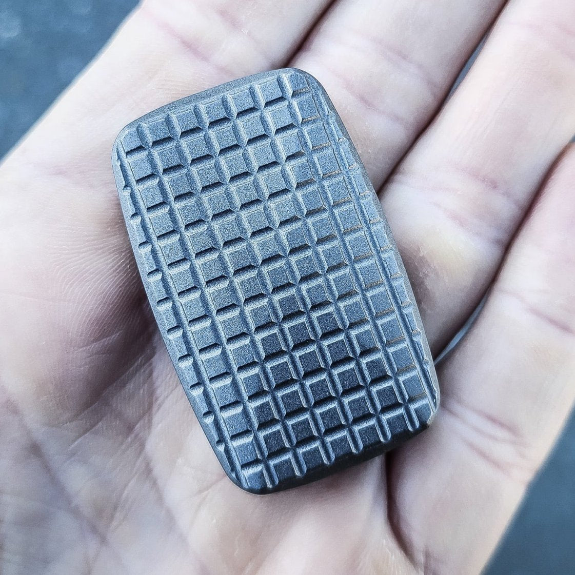 Arc™ Mini-Frag "Stonewashed" 3-Click - Titanium Slider with NEW Stainless Plates (Lucky Drop)