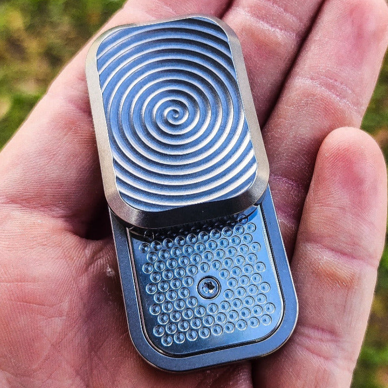 Concave™ - 2-Click Titanium Slider