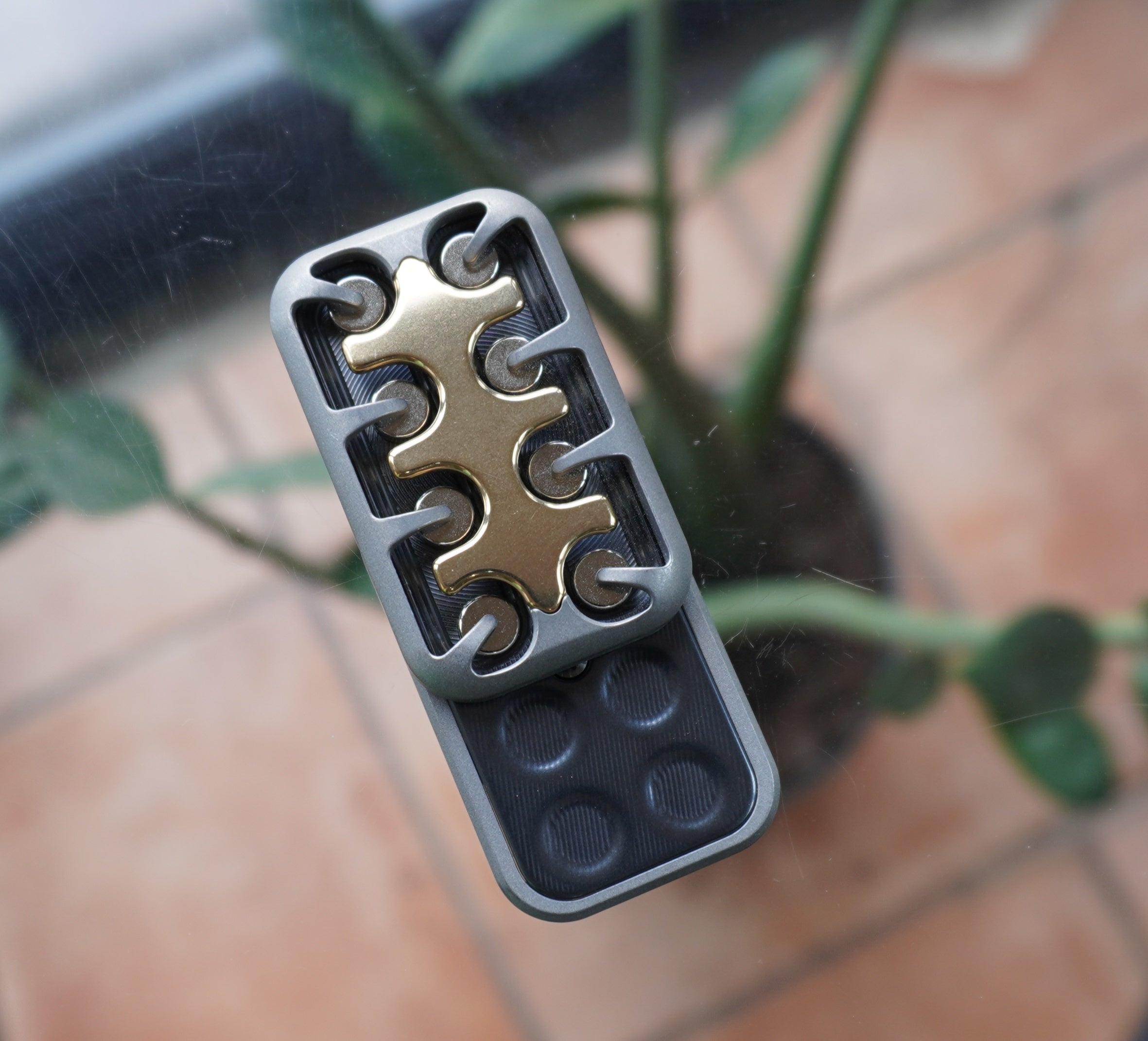 No-Ring - SD223 - Titanium (Stonewash) / Brass / Zirconium 3-Click