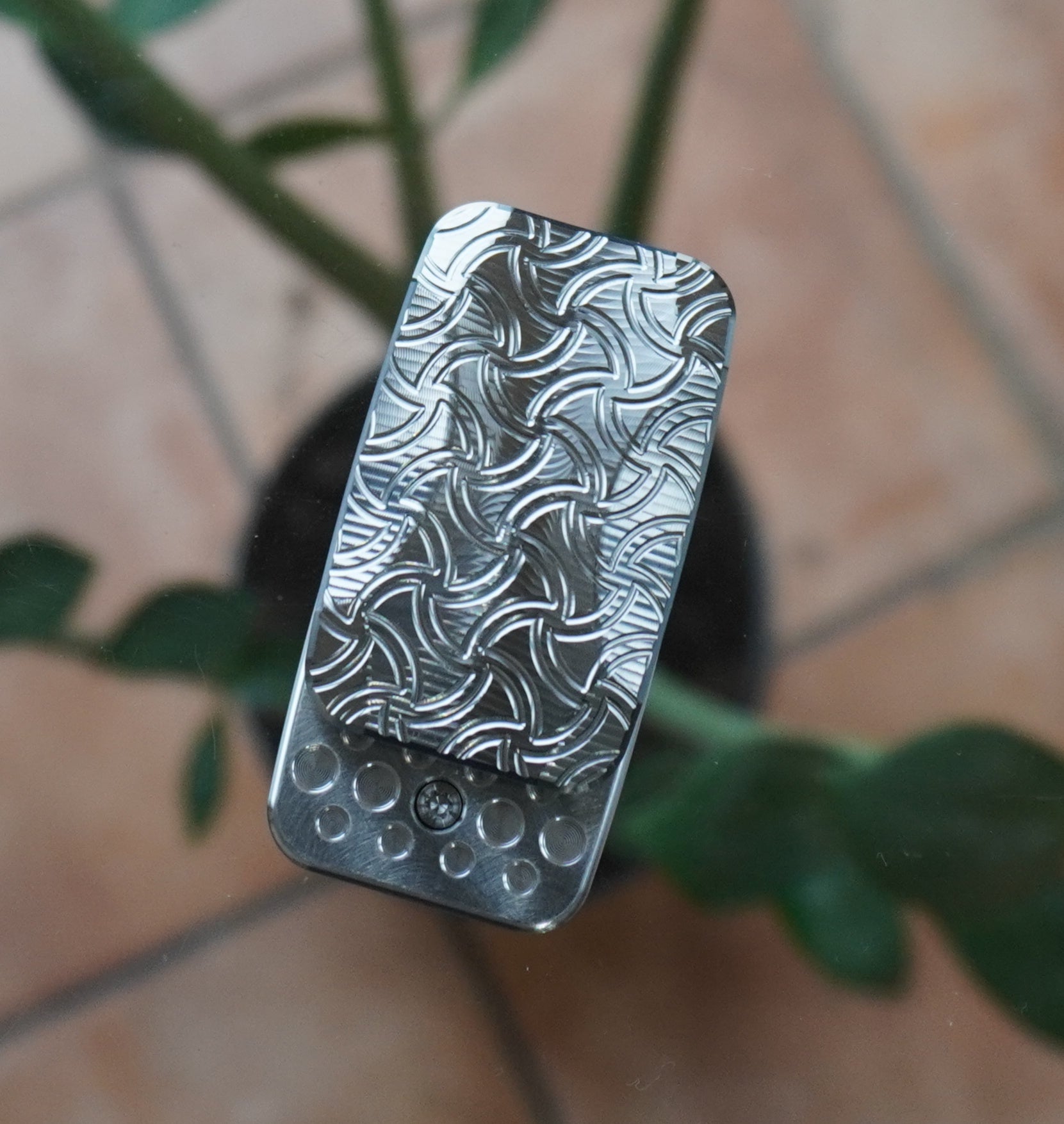 Titanium - SE139 - Squashed Toad "Rocker"