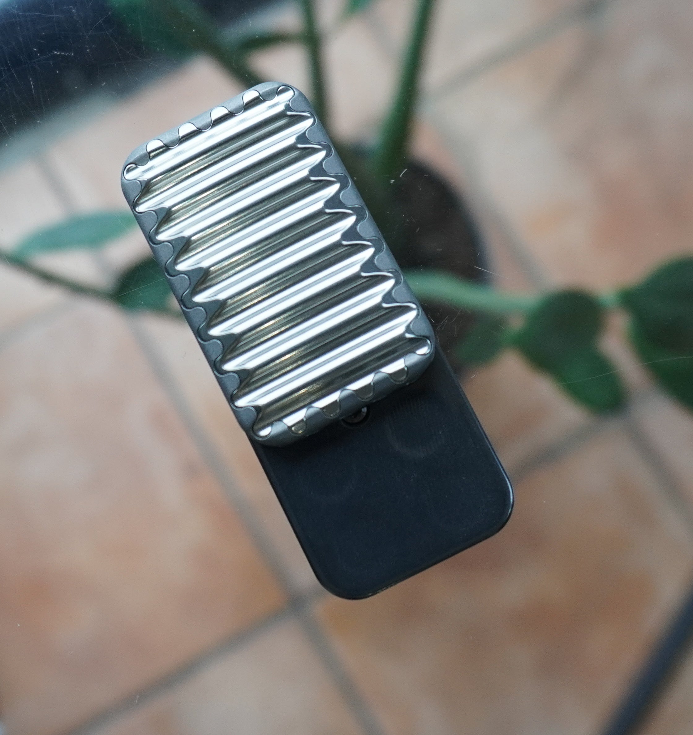 Crinkle - SD202 - Titanium (Stonewash) / Titanium (Matte) / Zirconium - 3-Click