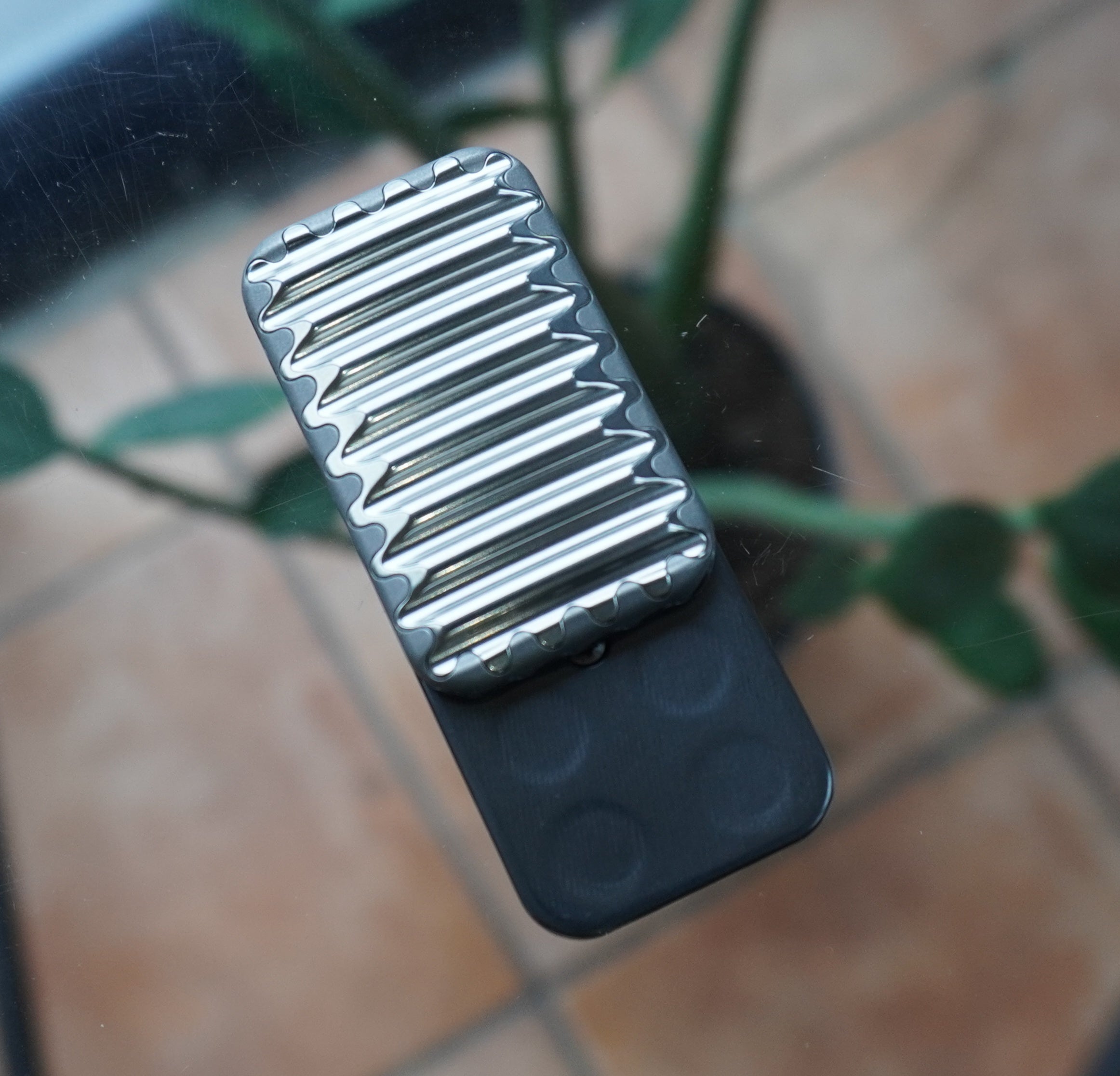 Crinkle - SD203 - Titanium (Stonewash) / Titanium (Matte) / Zirconium - 3-Click