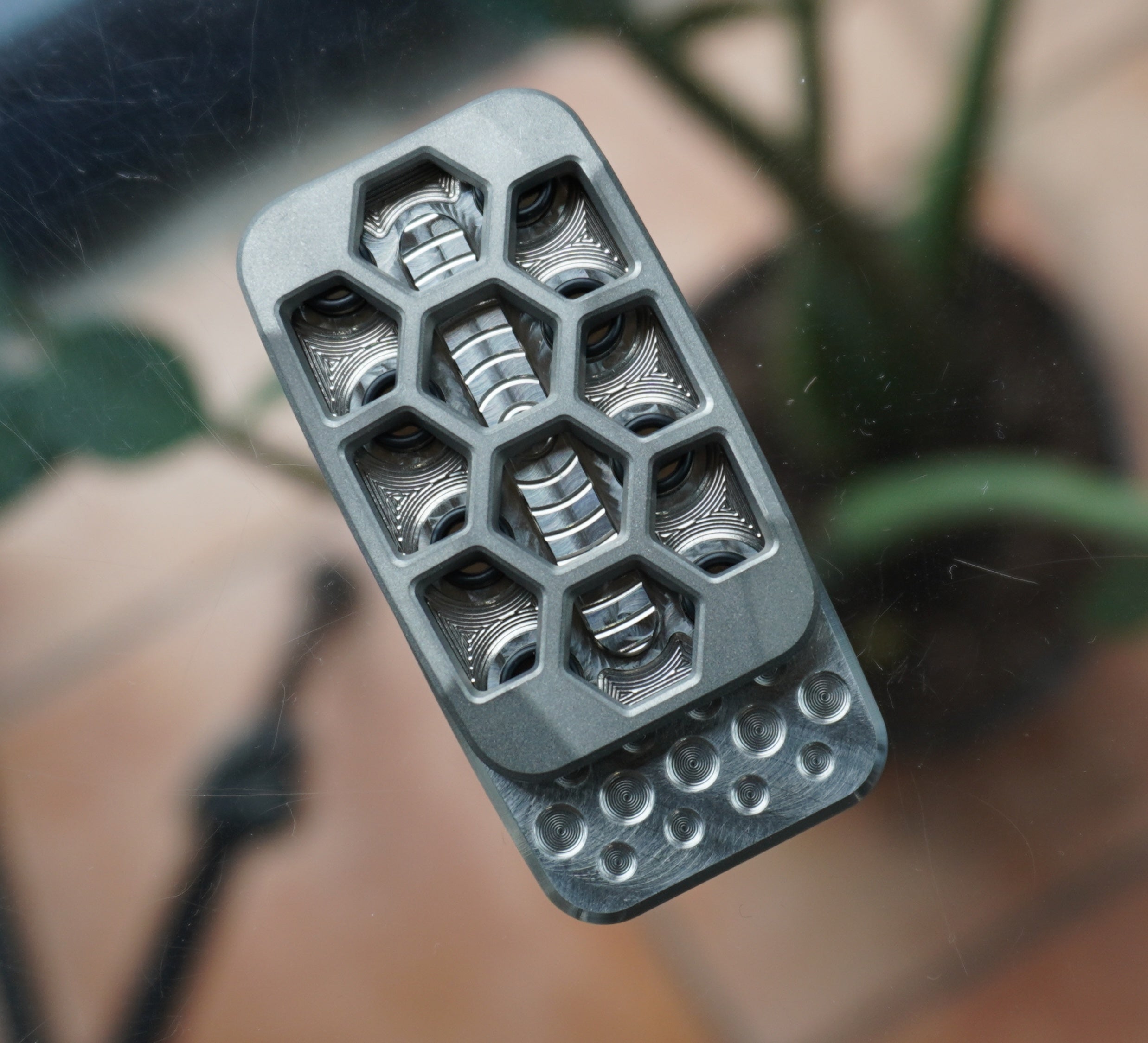 Titanium (Stonewash) - SE118 - Squashed Toad "Skelly Hex" - 3-Click