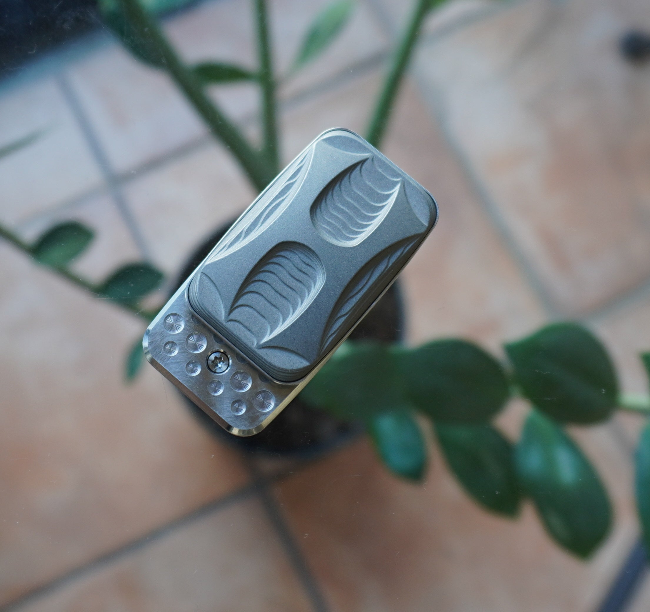 Titanium (Stonewash) - SE176 - "Hugh" Slider - 3-Click