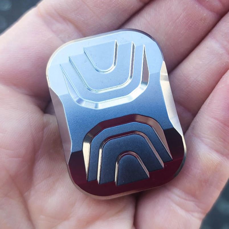 Crab™ - 2-Click Titanium Slider