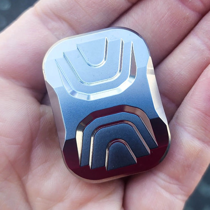 Crab™ - 2-Click Titanium Slider