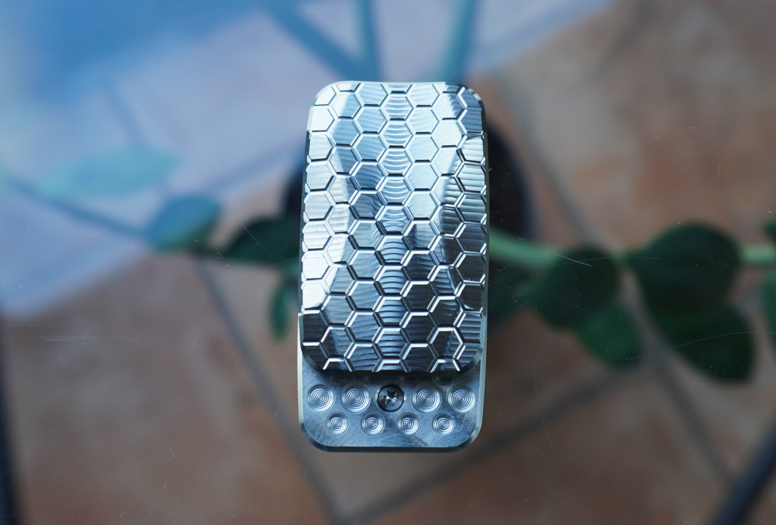 Titanium - SD210 - Squashed Toad - 3-Click