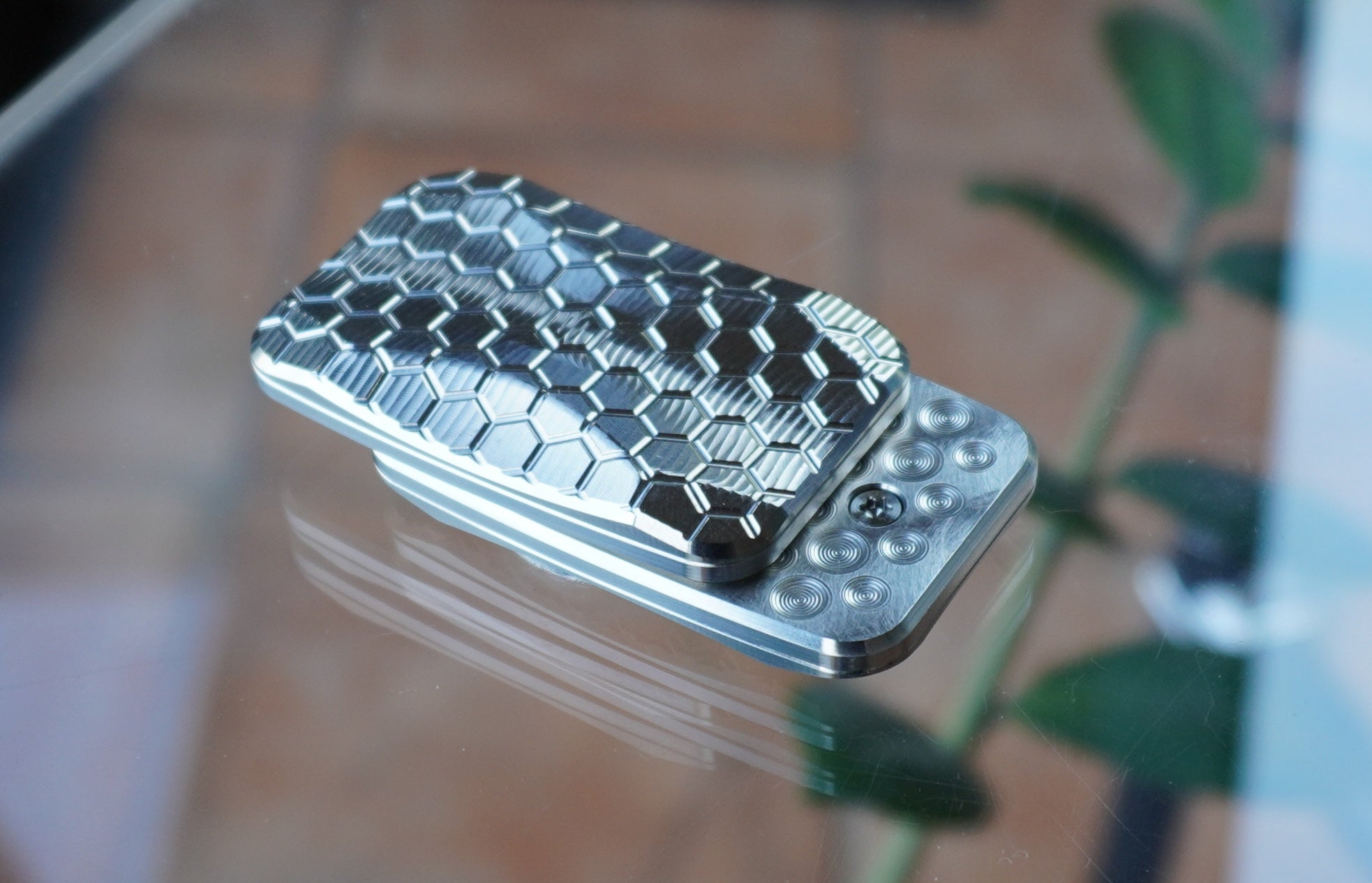 Titanium - SD210 - Squashed Toad - 3-Click