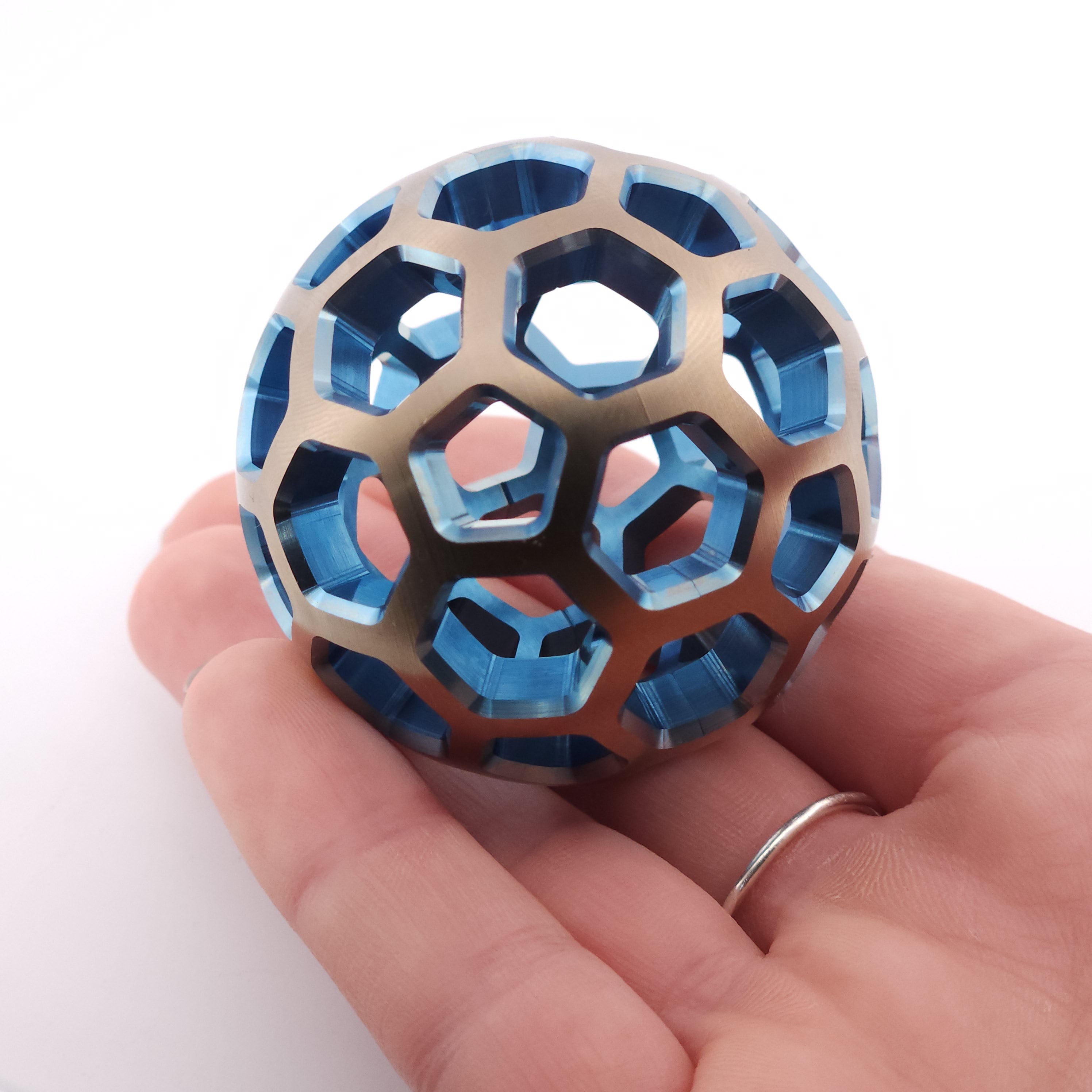 MB-003-A: MagBall "Hex"