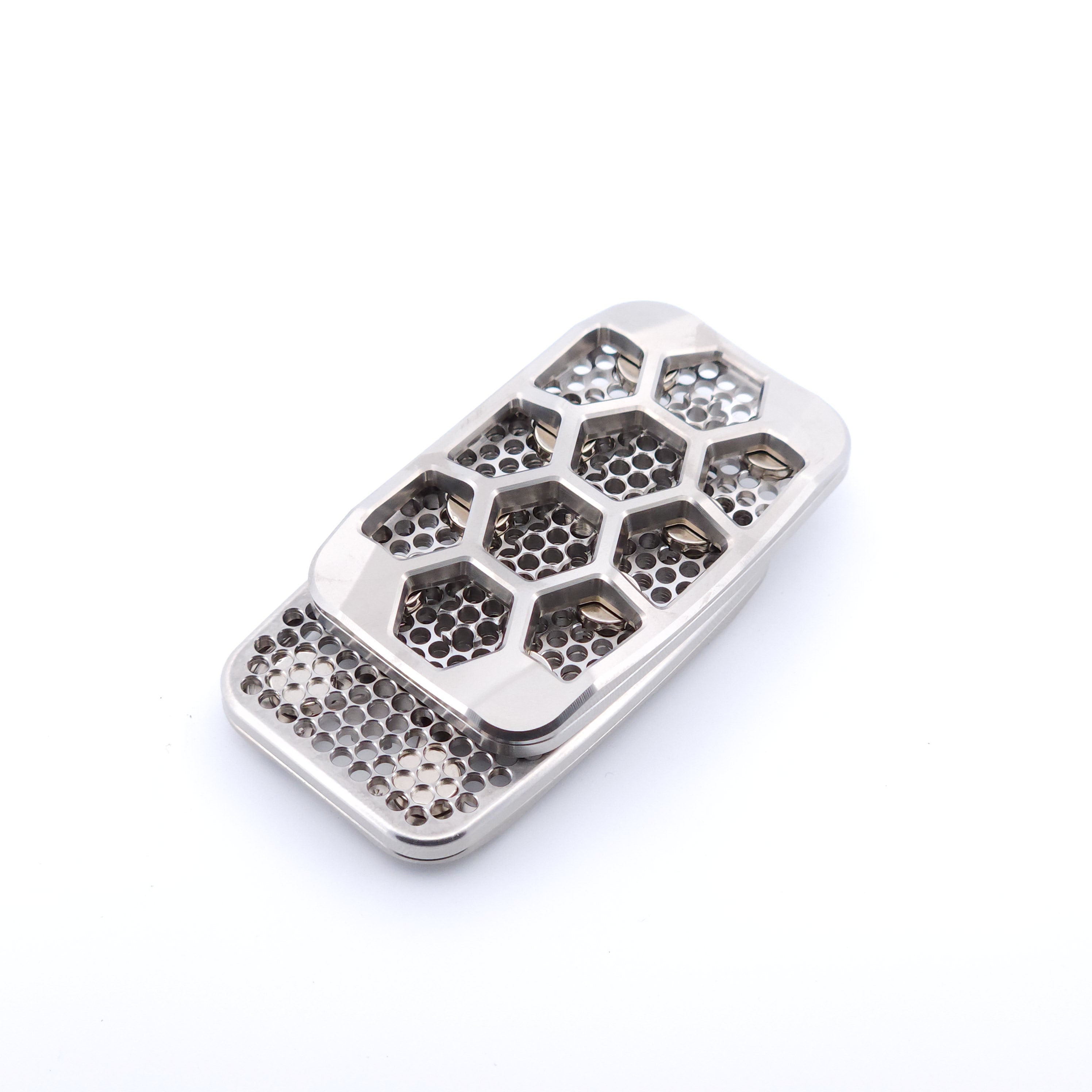 Titanium SG066 - Squashed Toad "Skelly Hex"