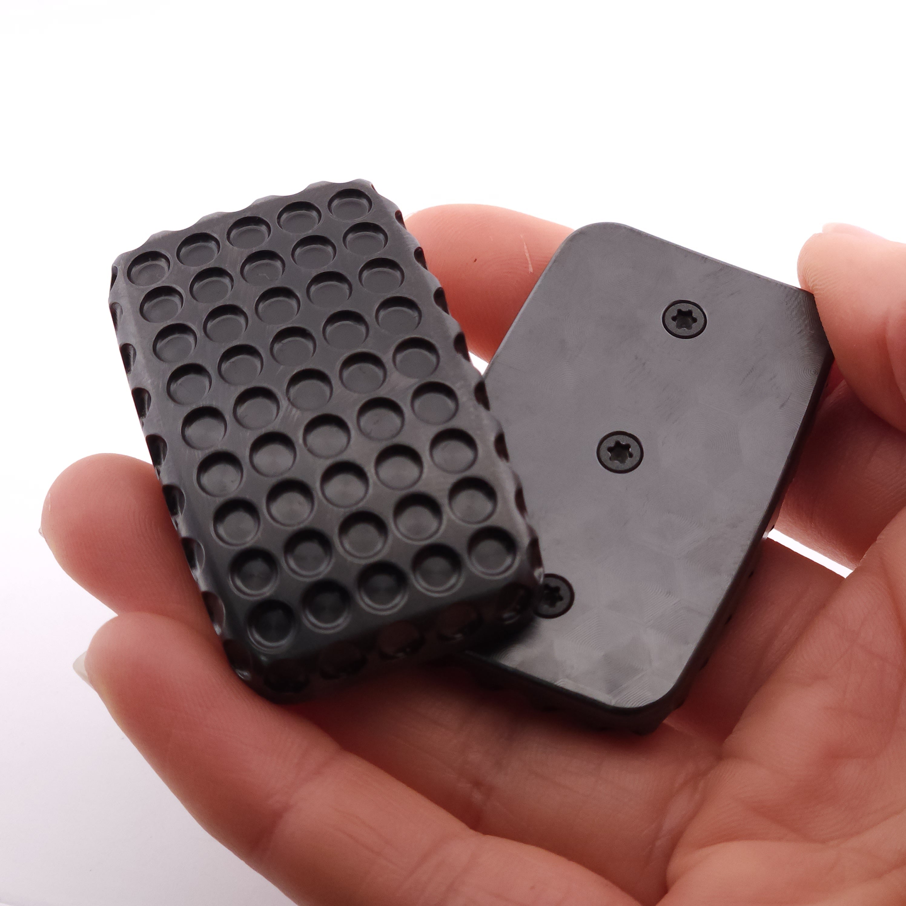 ZA-408-L: Pebble "Dimple" *BLEM*