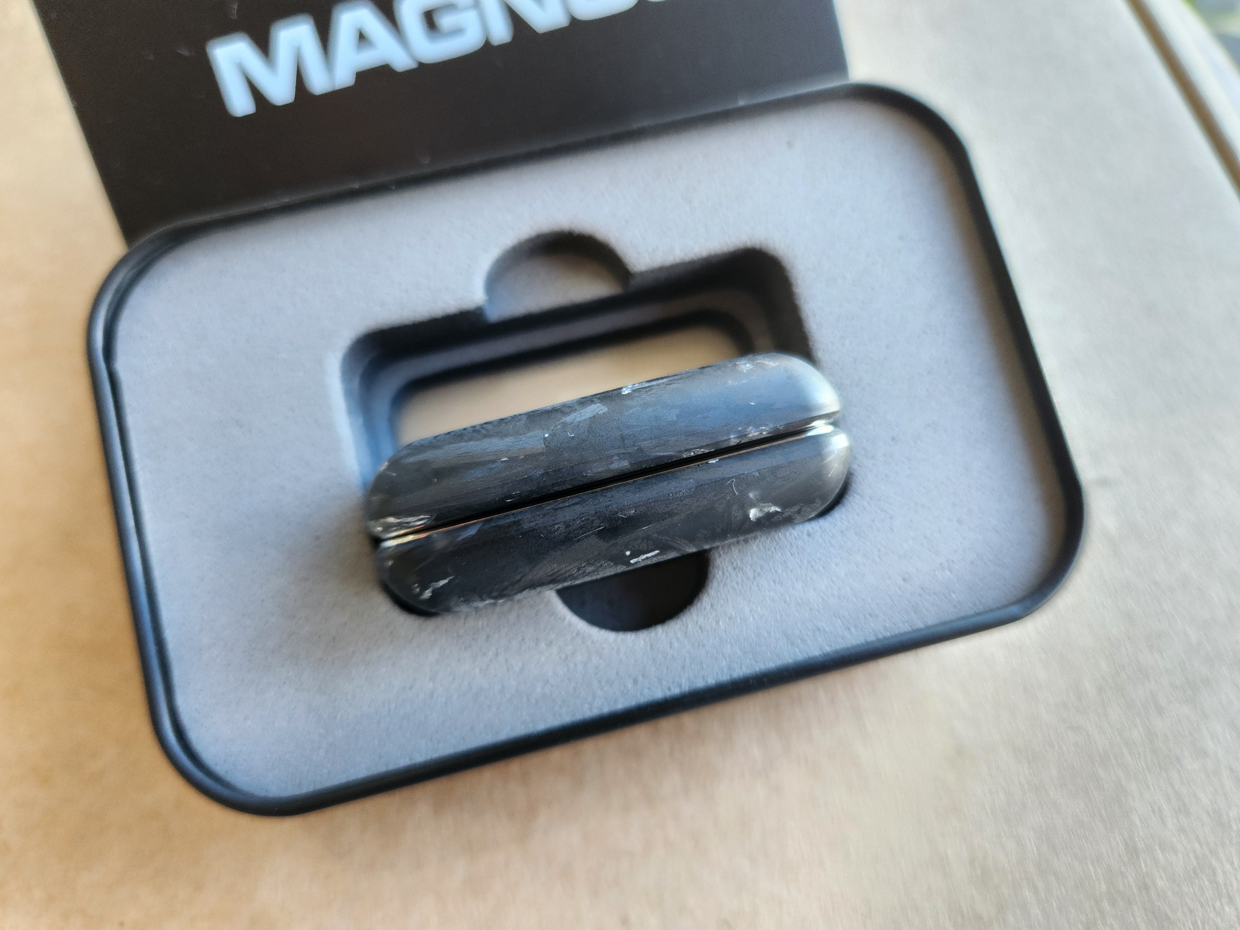 Carbon Fiber Flaked Silver Resin- SD115 - Chonker 3-Click