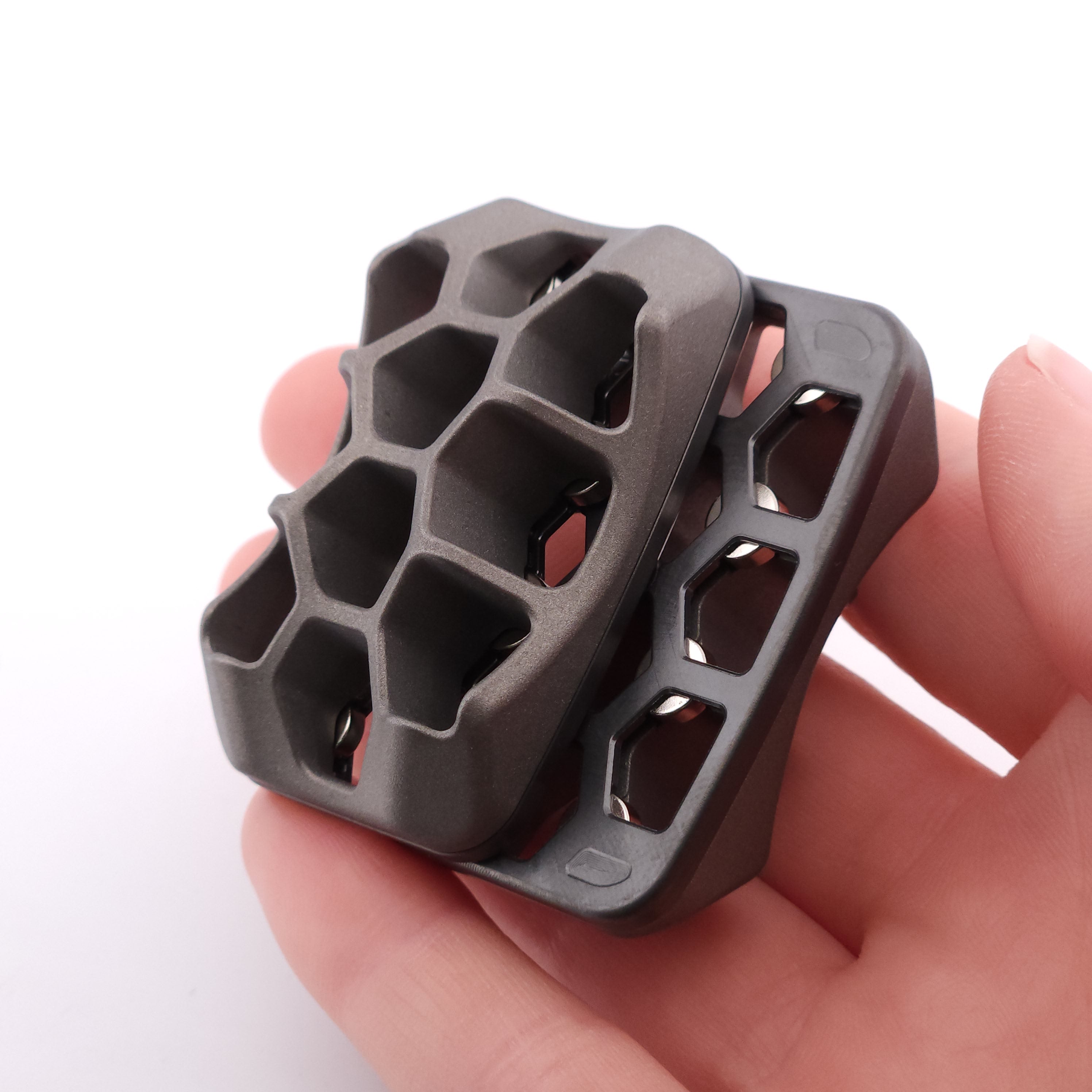 TAF220 -  "Fat" Skelly Hex