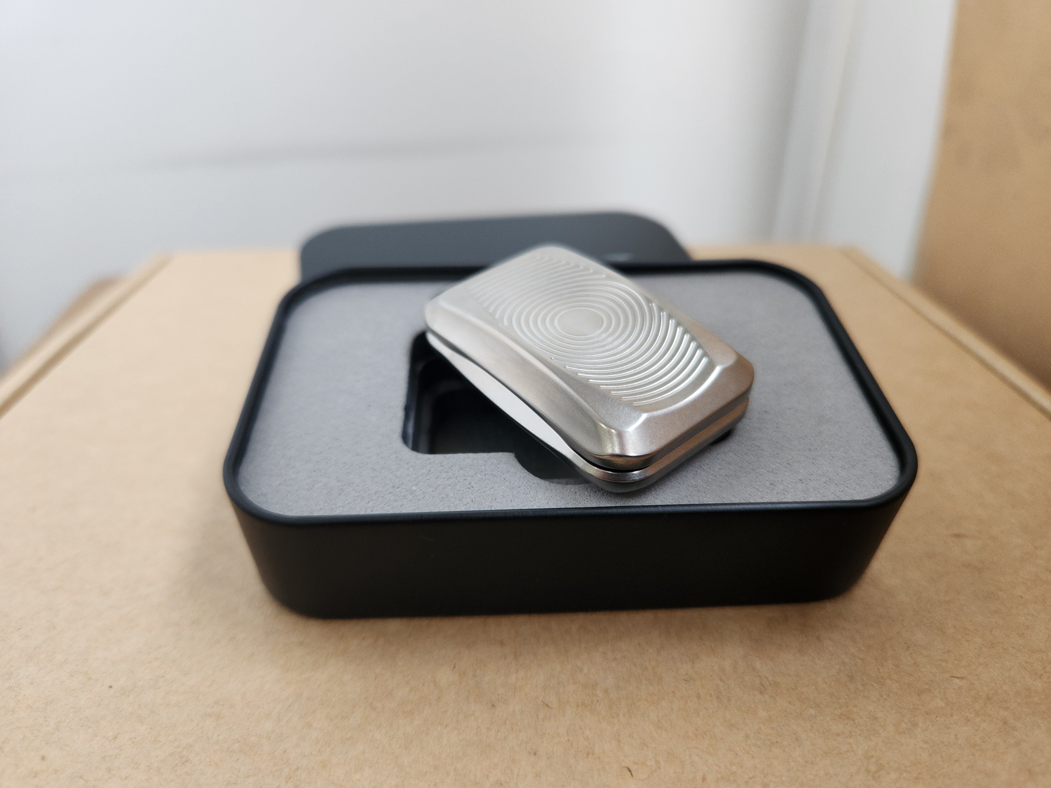 Titanium - SD049 - Glide 3-Click