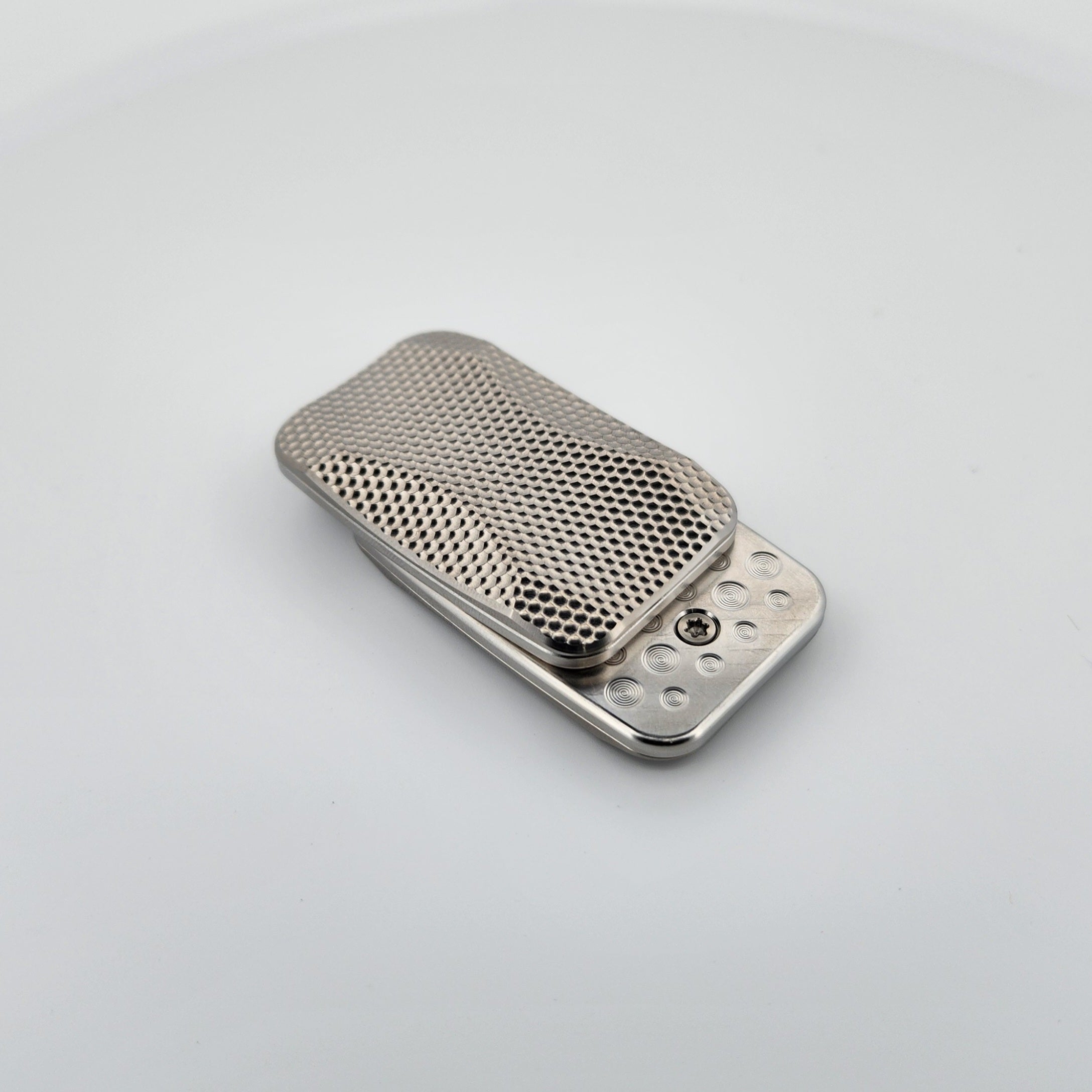 Titanium - SE359 - Squashed Toad "Golf Ball"