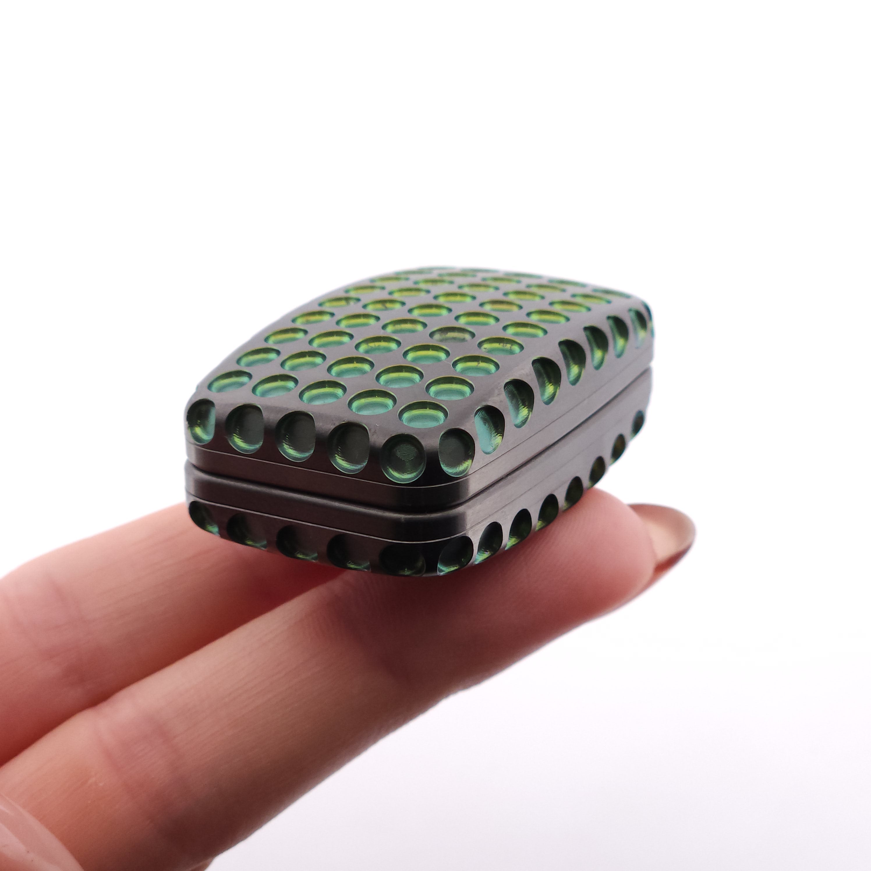 ZA-457-L: Pebble "Dimple" *BLEM*