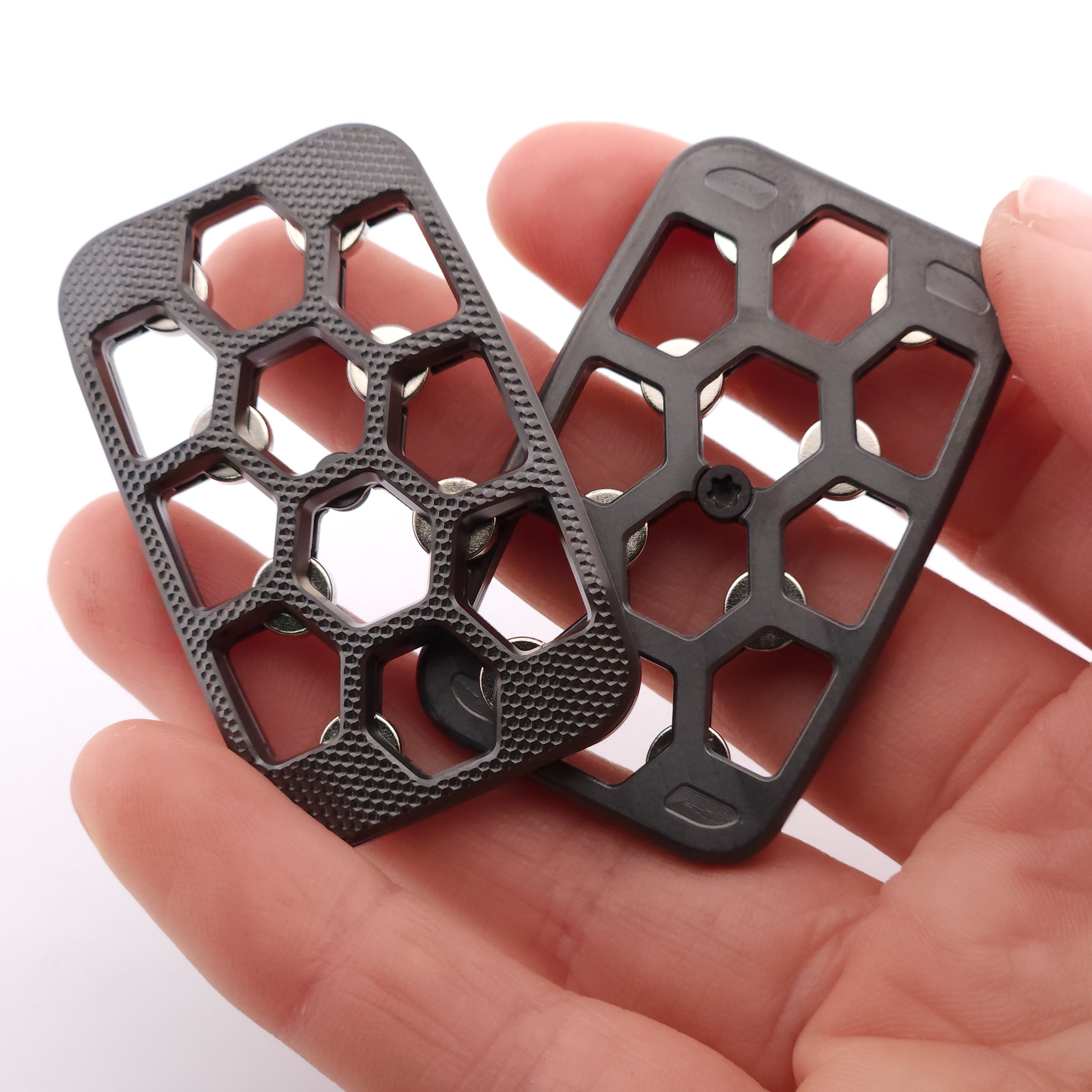 ZAD444 - Skelly Hex "Fine Golf"