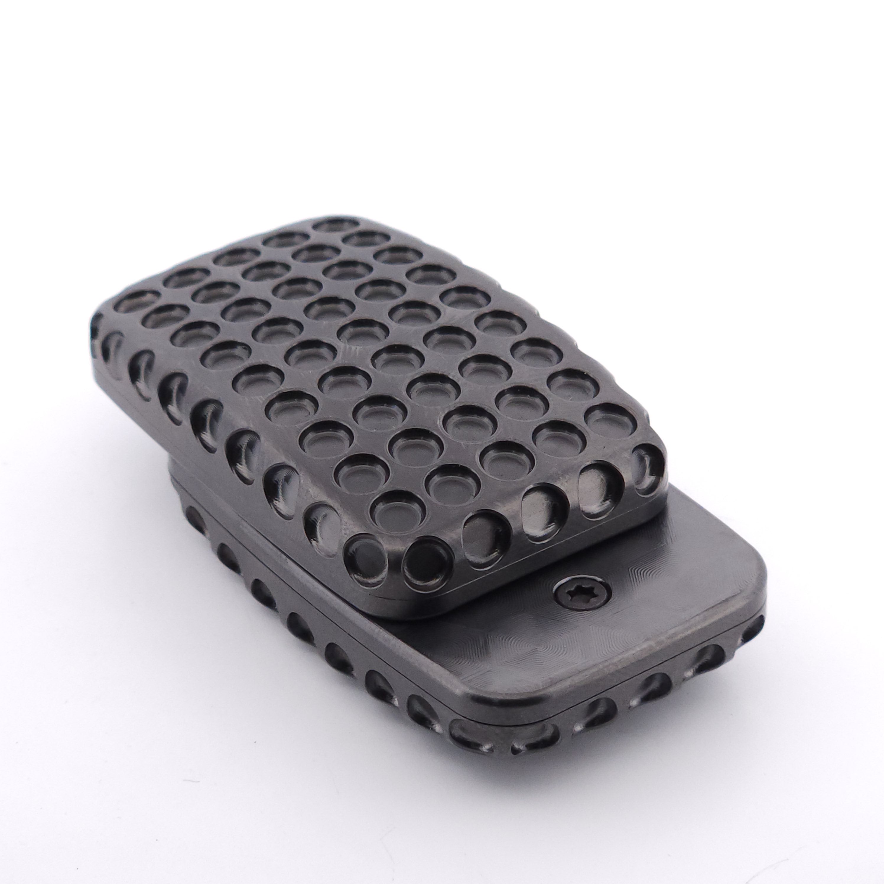 ZA-408-L: Pebble "Dimple" *BLEM*