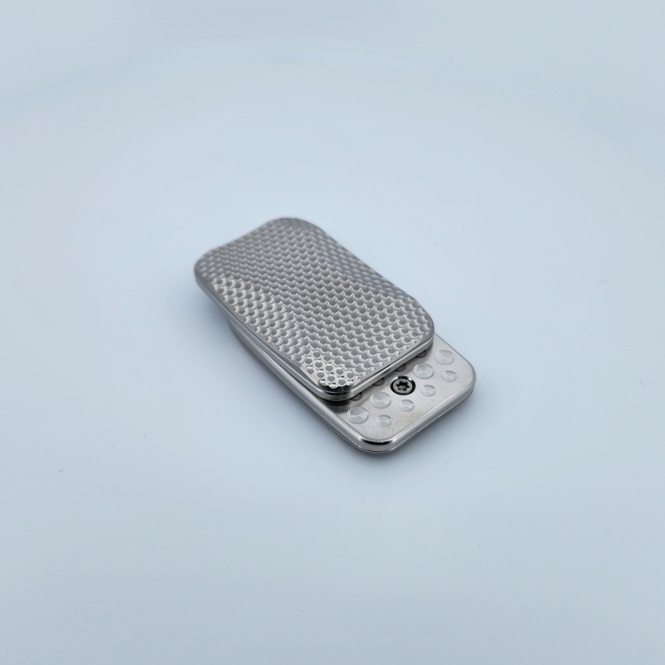 Titanium - SE324 - Squashed Toad "Golf Ball"