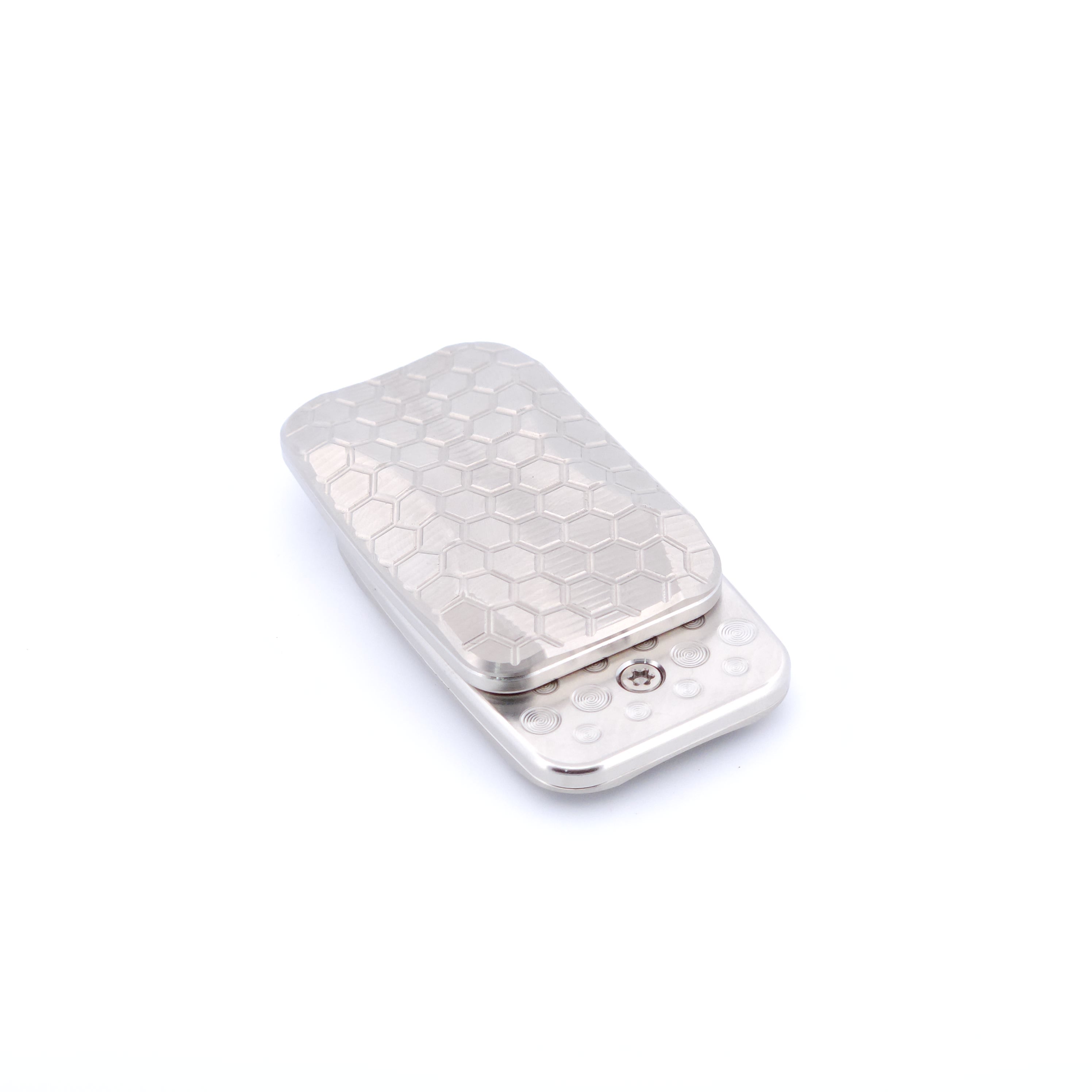 Titanium - SF040 - Squashed Toad "Hex"