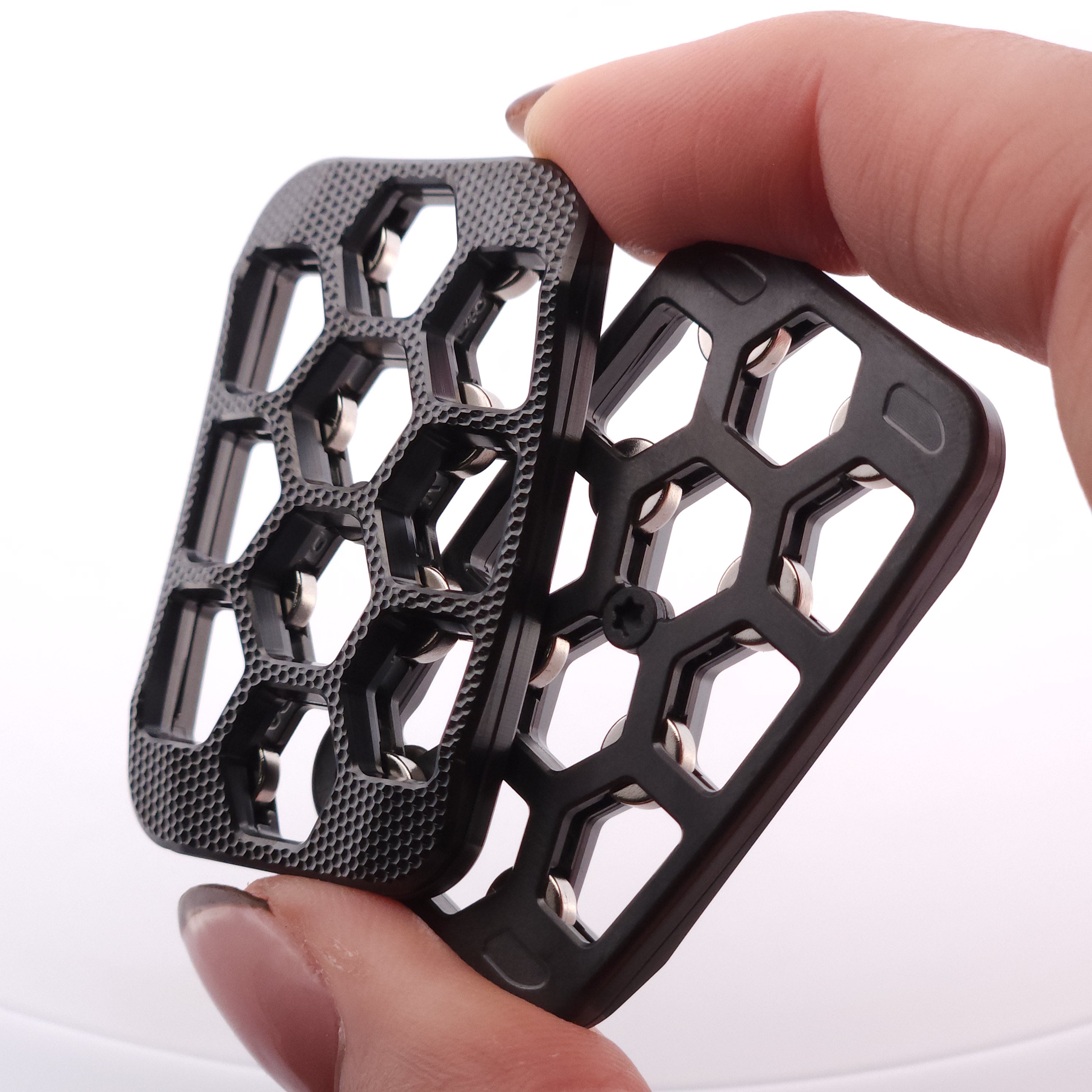 ZAF220  - Skelly Hex "Fine Golf"