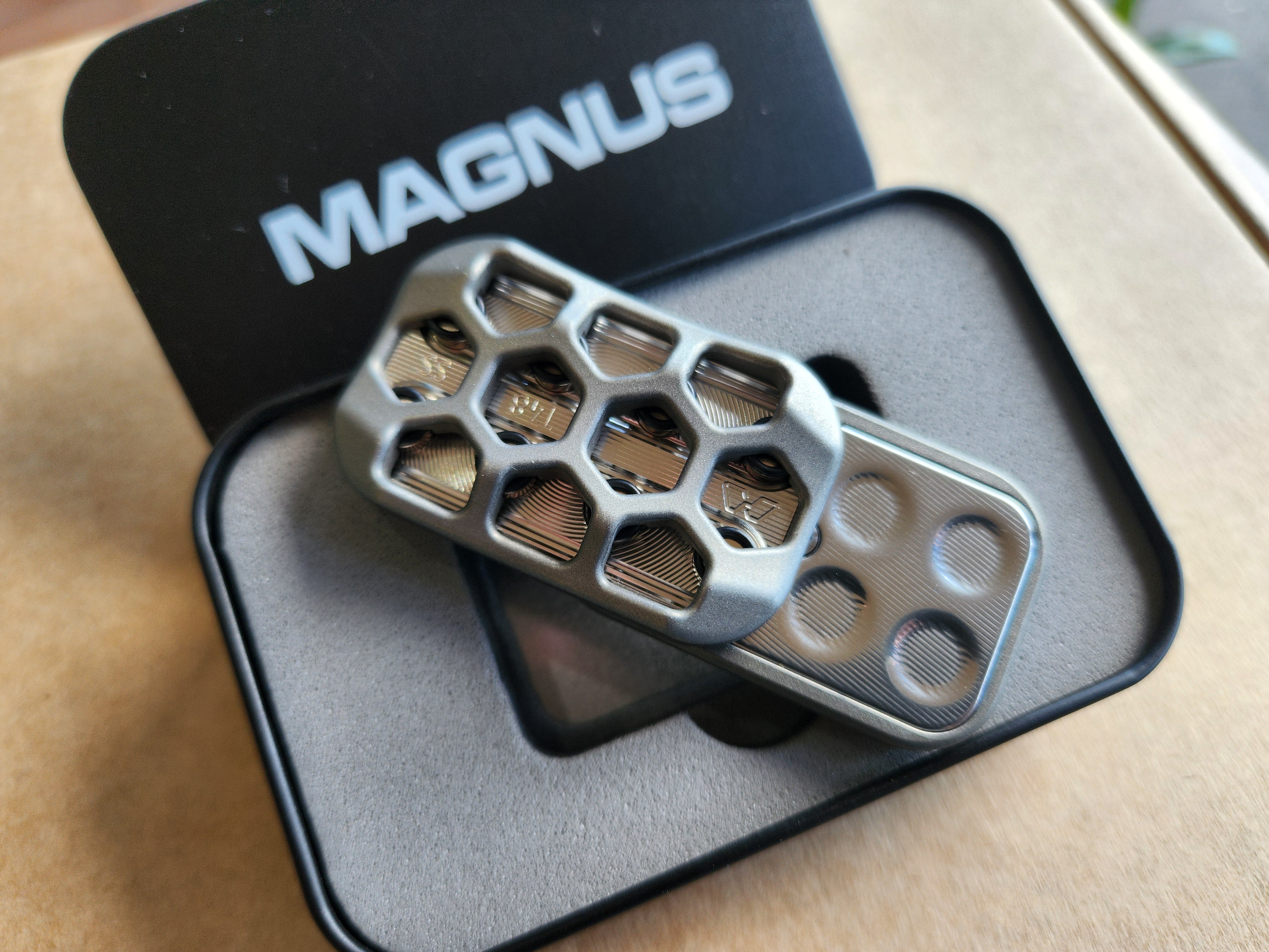 Titanium - SD123 - ToadHEX 3-Click