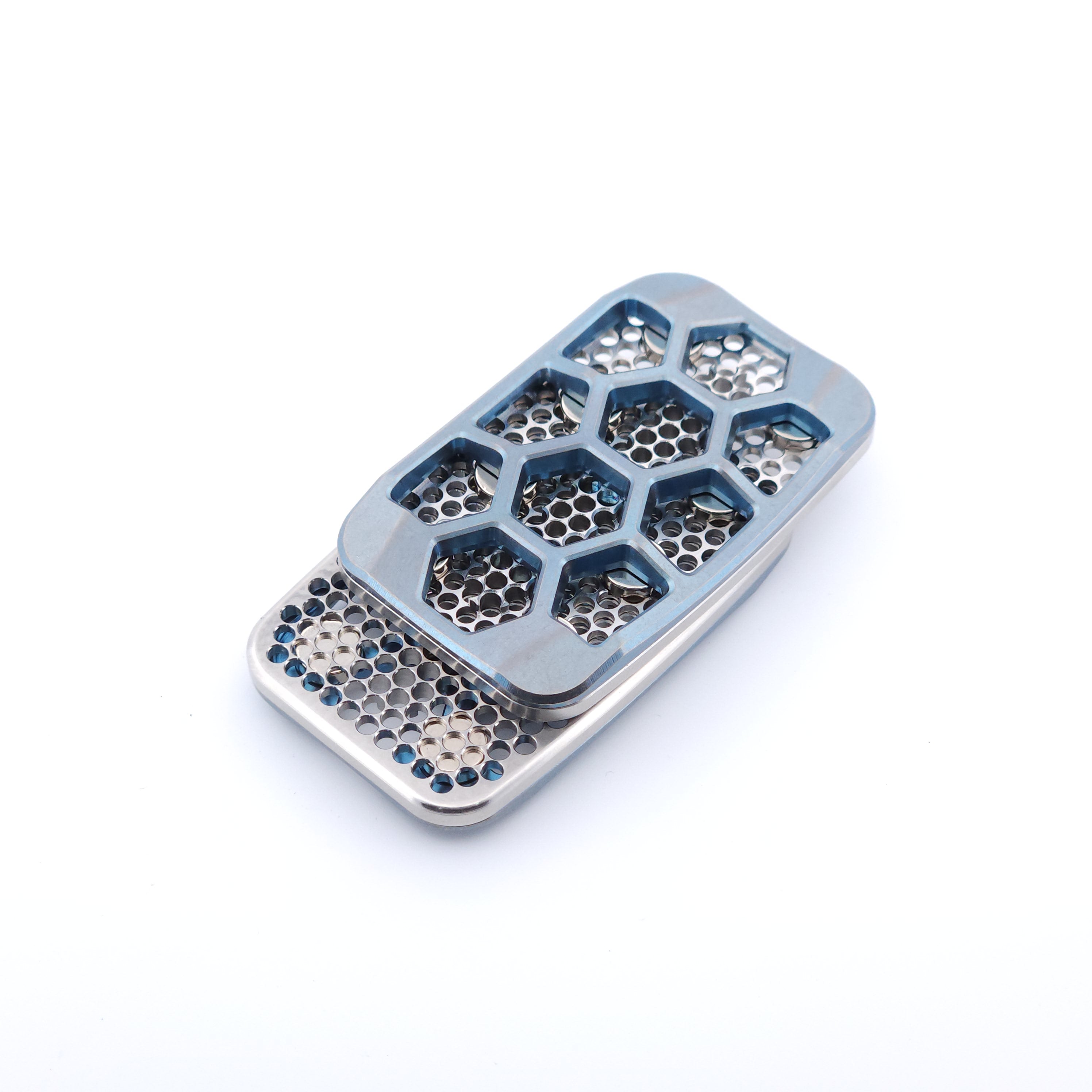 Titanium (Battleworn) SG063 - Squashed Toad "Skelly Hex"