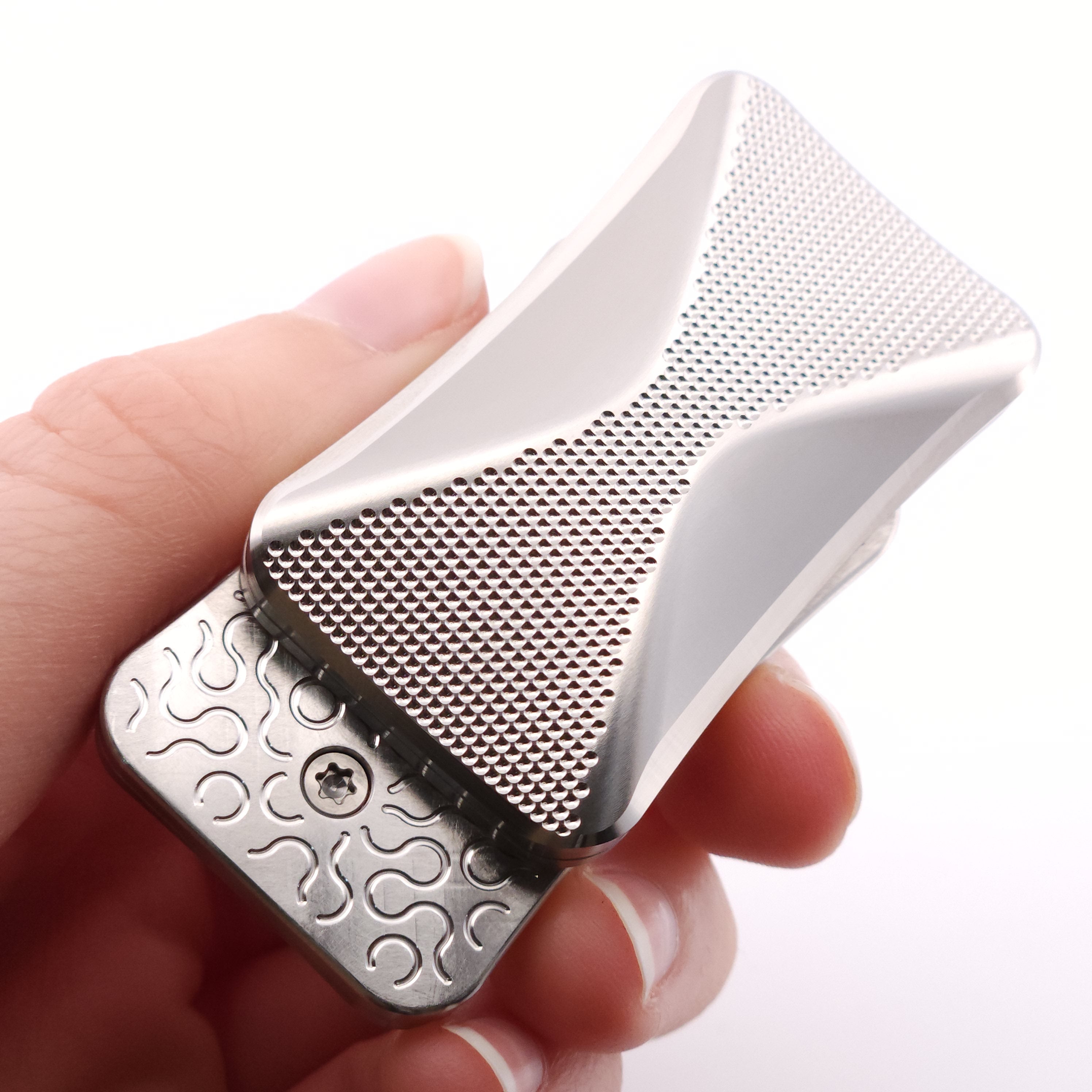 MCD004-6 "Binky"