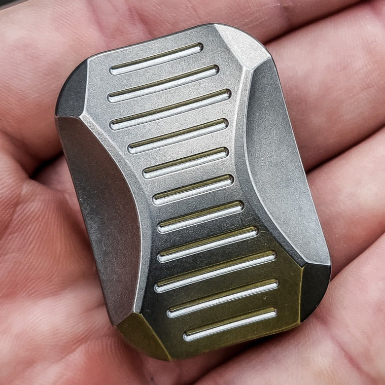 Toad™ "Smooth" - 2-Click Titanium Slider
